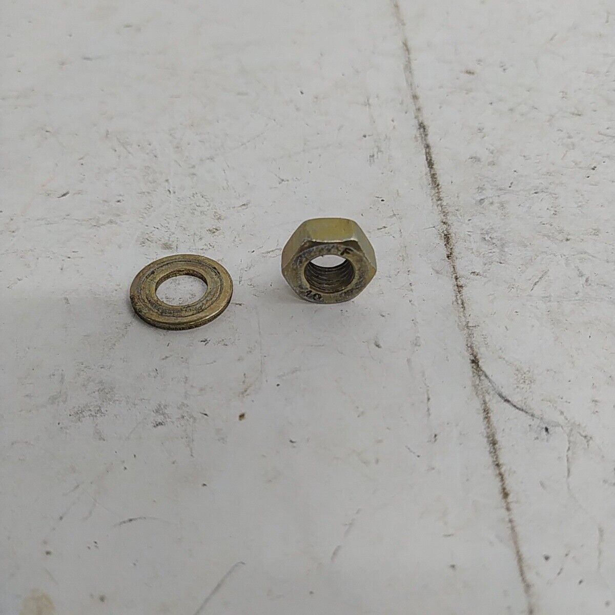 Ricambio DADO ALBERO MOTORE lato VOLANO usato per decespugliatore Emak Efco 8425