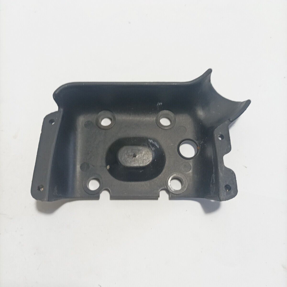 Ricambio usato DECESPUGLIATORE EFCO oleo mac KING 26 STAFFA SERBATOIO carburante