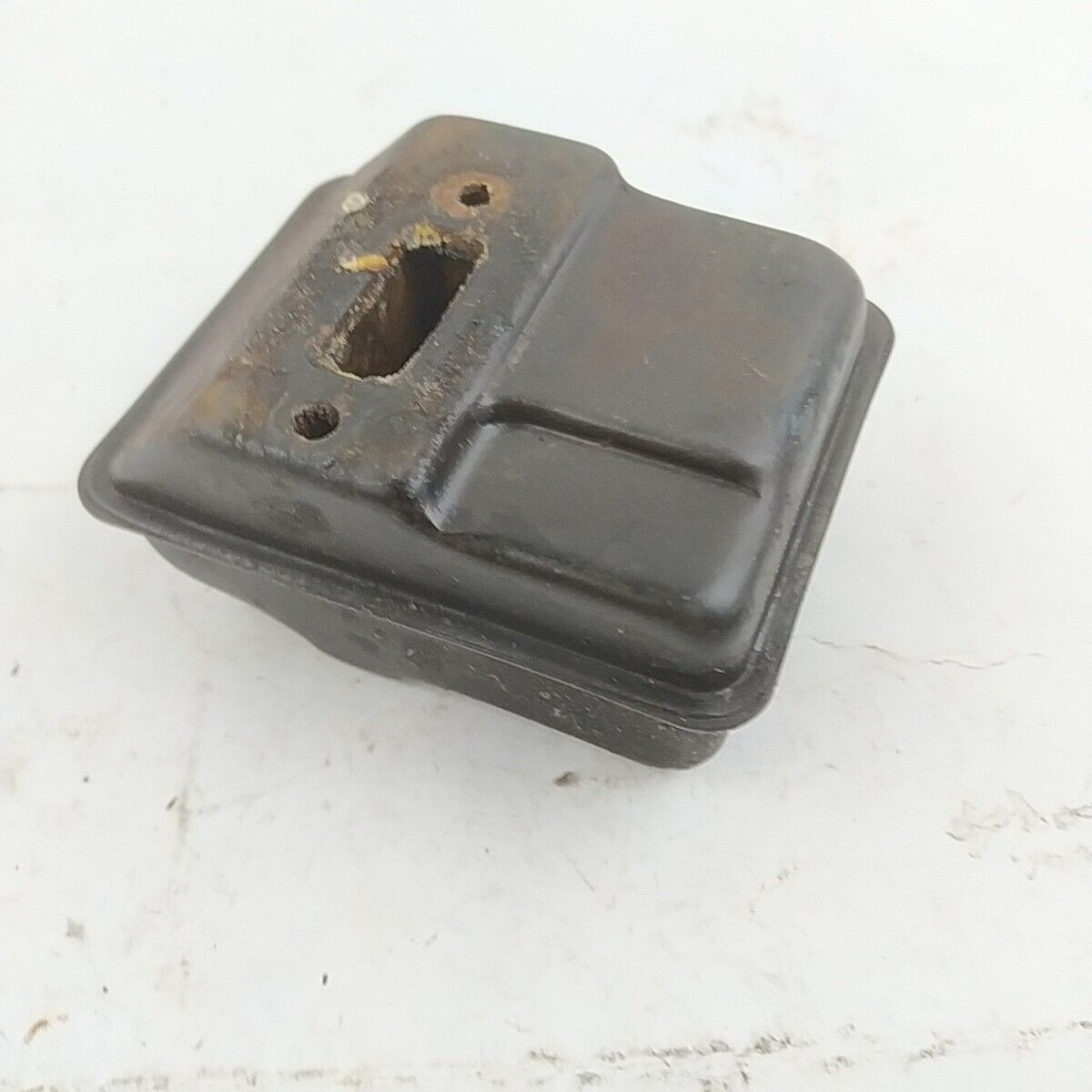 Ricambio MARMITTA SILENZIATORE usato per DECESPUGLIATORE MCCULLOCH CABRIO Elite