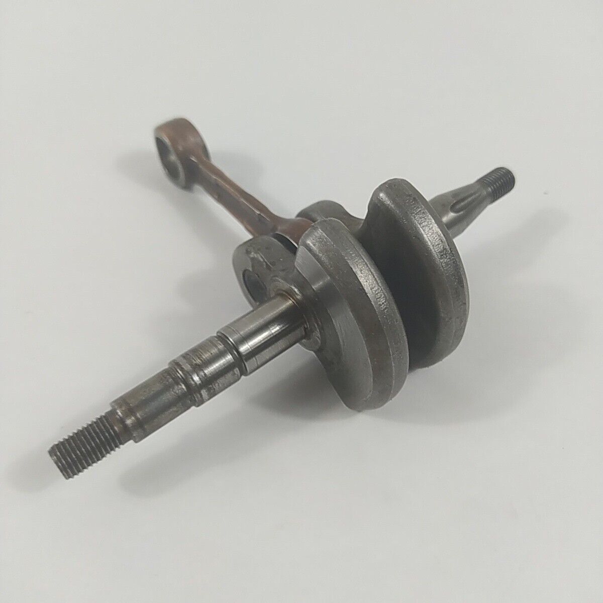 Ricambio ALBERO MOTORE ORIGINALE PER MOTOSEGA POULAN usato