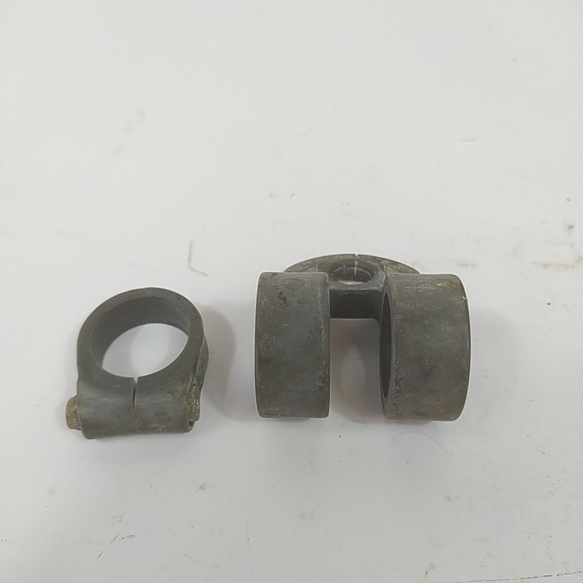 Ricambio per decespugliatore EFCO 8250 SUPPORTO ASTA BRETELLE IMBRACATURA usato