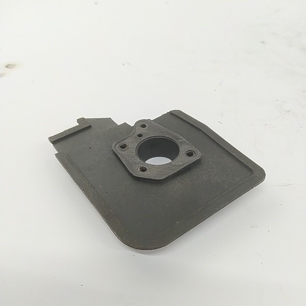 Ricambi per MOTOSEGA BLITZ 501 OLEOMAC 251 usati FLANGIA COLLETTORE CARBURATORE