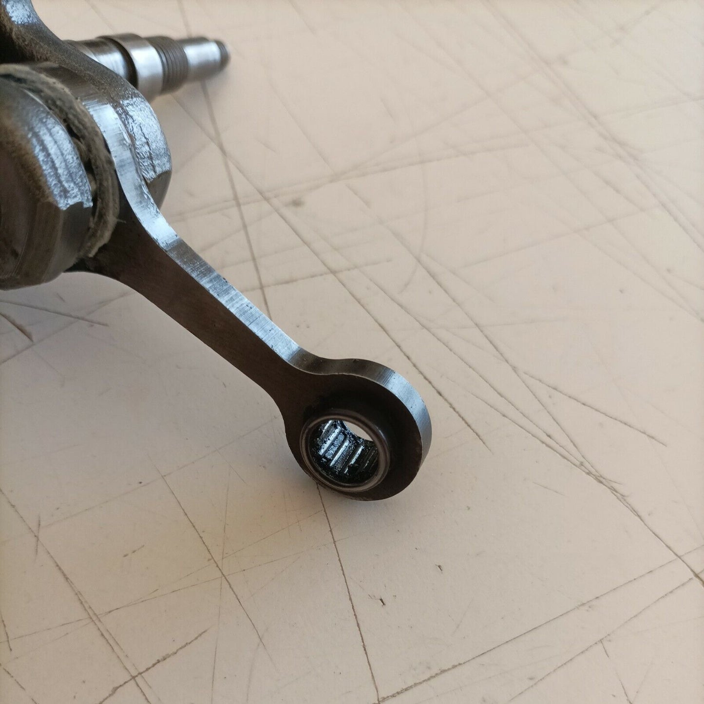 ALBERO MOTORE originale PER MOTOSEGA EFCO 134 ricambi usati