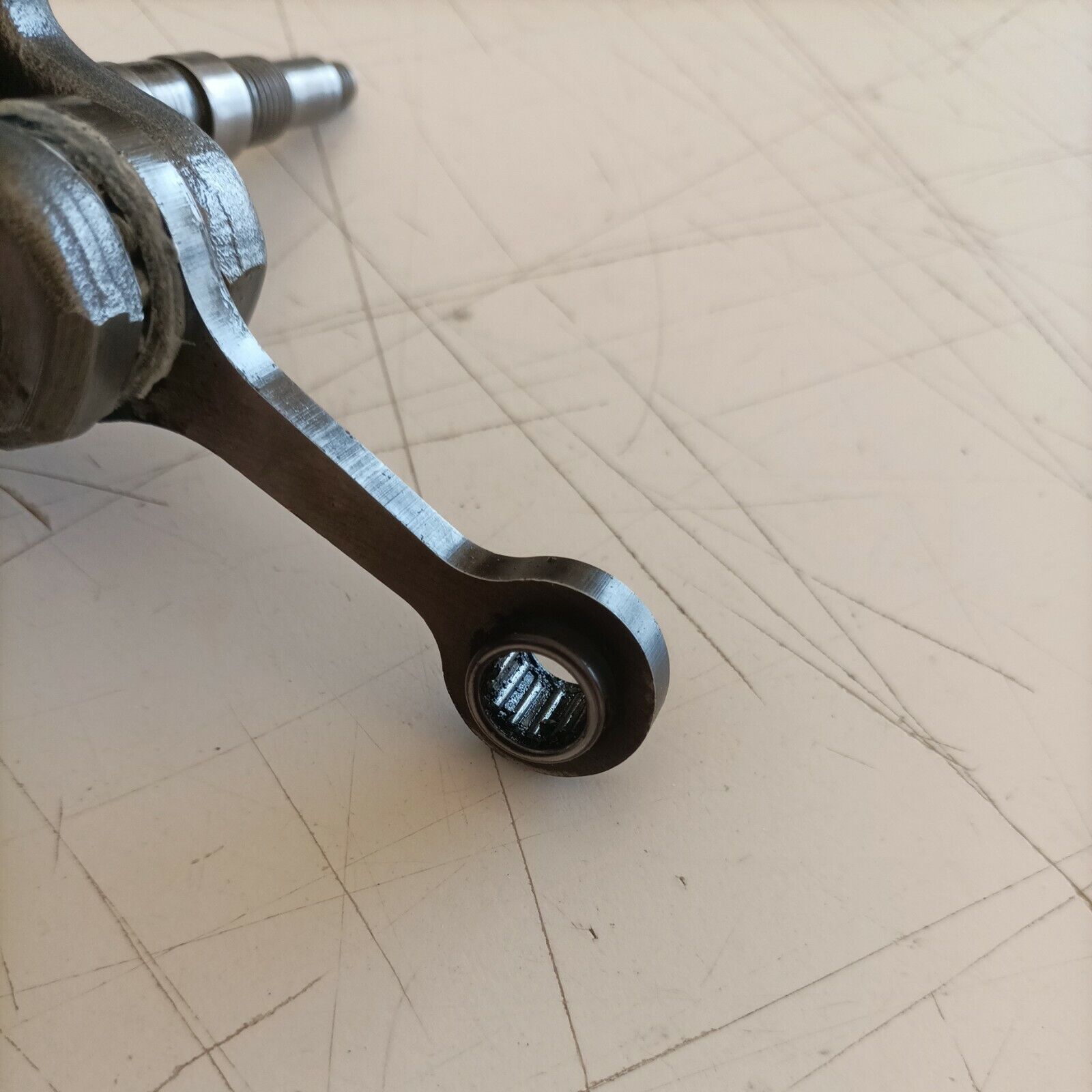 ALBERO MOTORE originale PER MOTOSEGA EFCO 134 ricambi usati