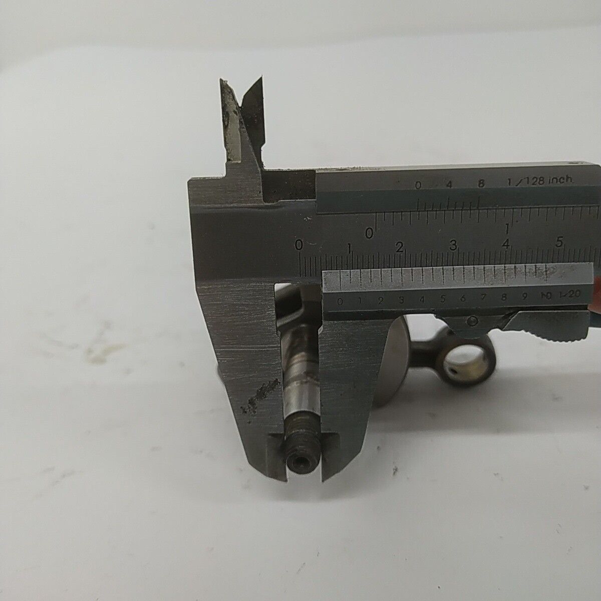 Ricambio usato ALBERO MOTORE originale per decespugliatore KAWASAKI TG 33
