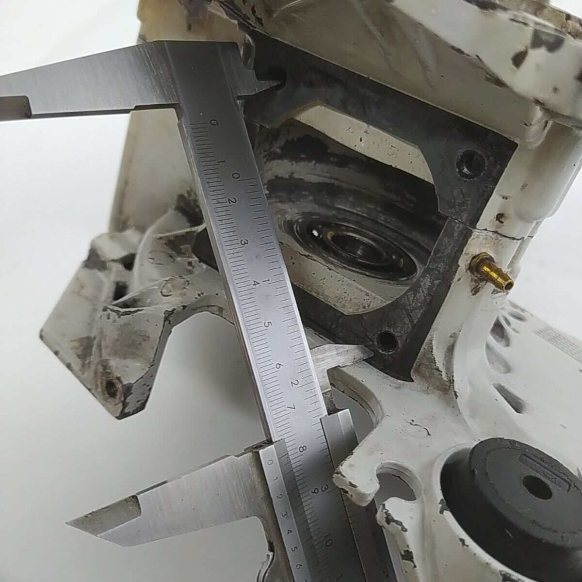 ricambio CARTER BASAMENTO cilindro Telaio usato per motosega STIHL 038 AV Super