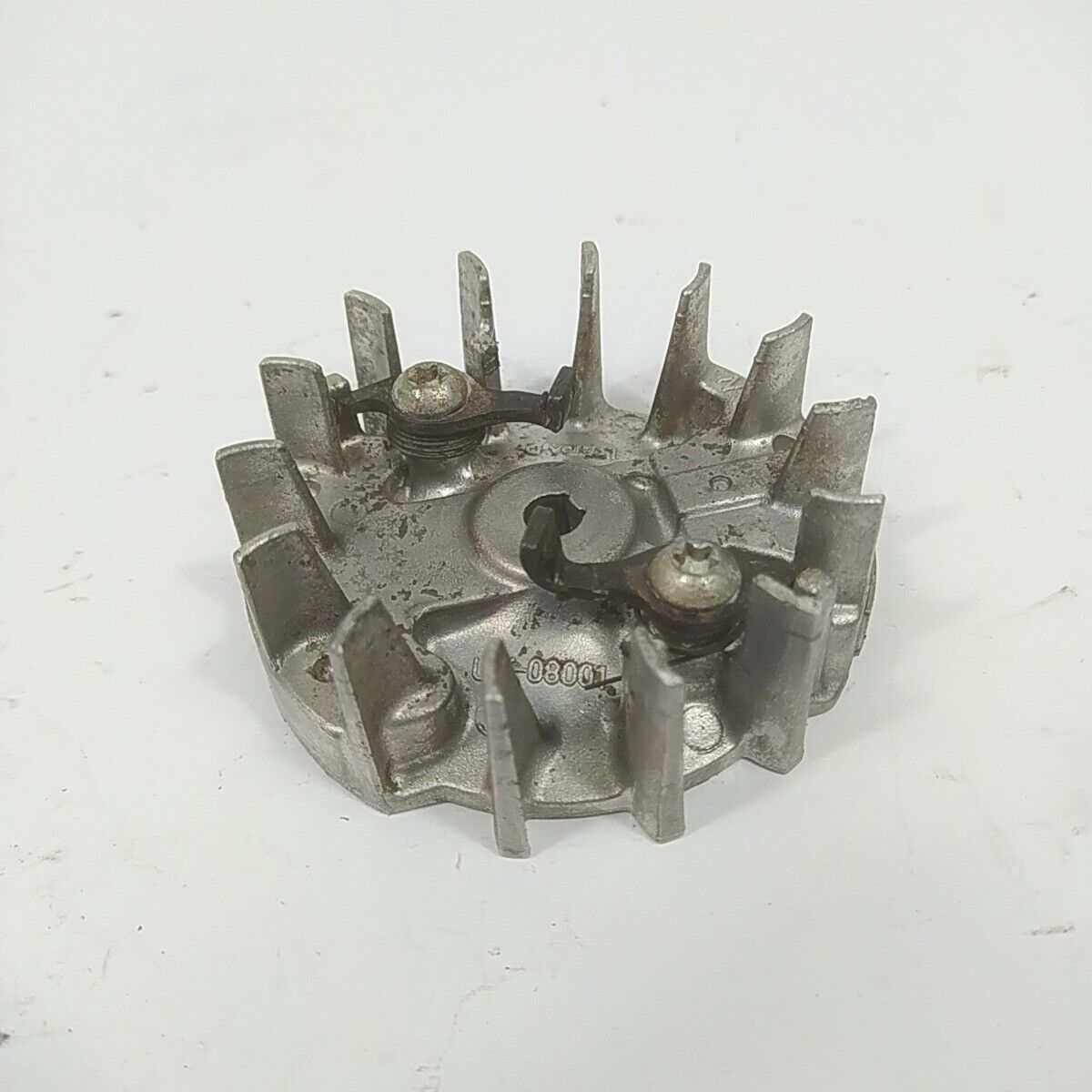 MOTOSEGA ZENOAH G 2000 t VOLANO magnete DI AVVIAMENTO accensione  UK 08001 usato