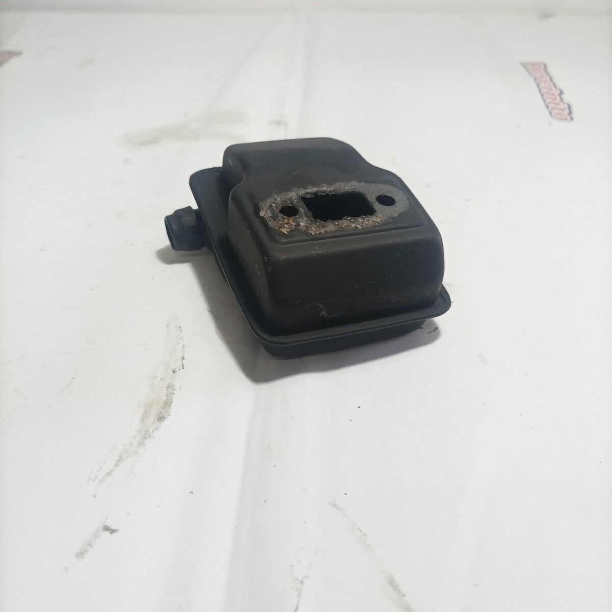 MARMITTA di Scarico SILENZIATORE  Usato per decespugliatore SANDRIGARDEN GBL 26 