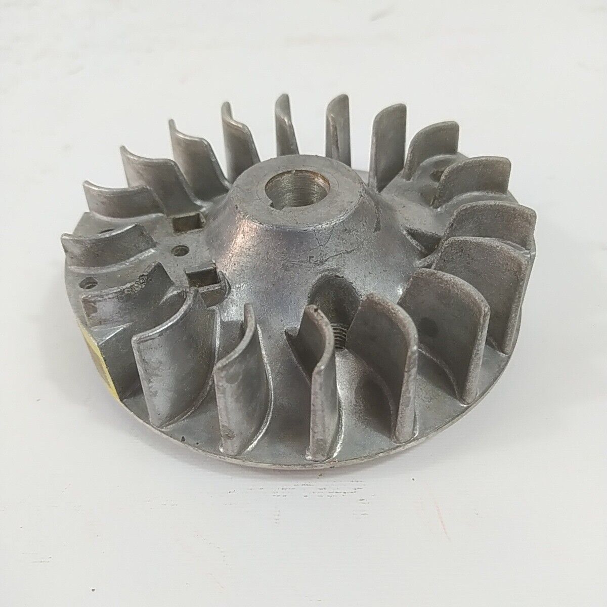 Ricambio VOLANO MAGNETICO DI AVVIAMENTO per decespugliatore TANAKA 501 ik usato