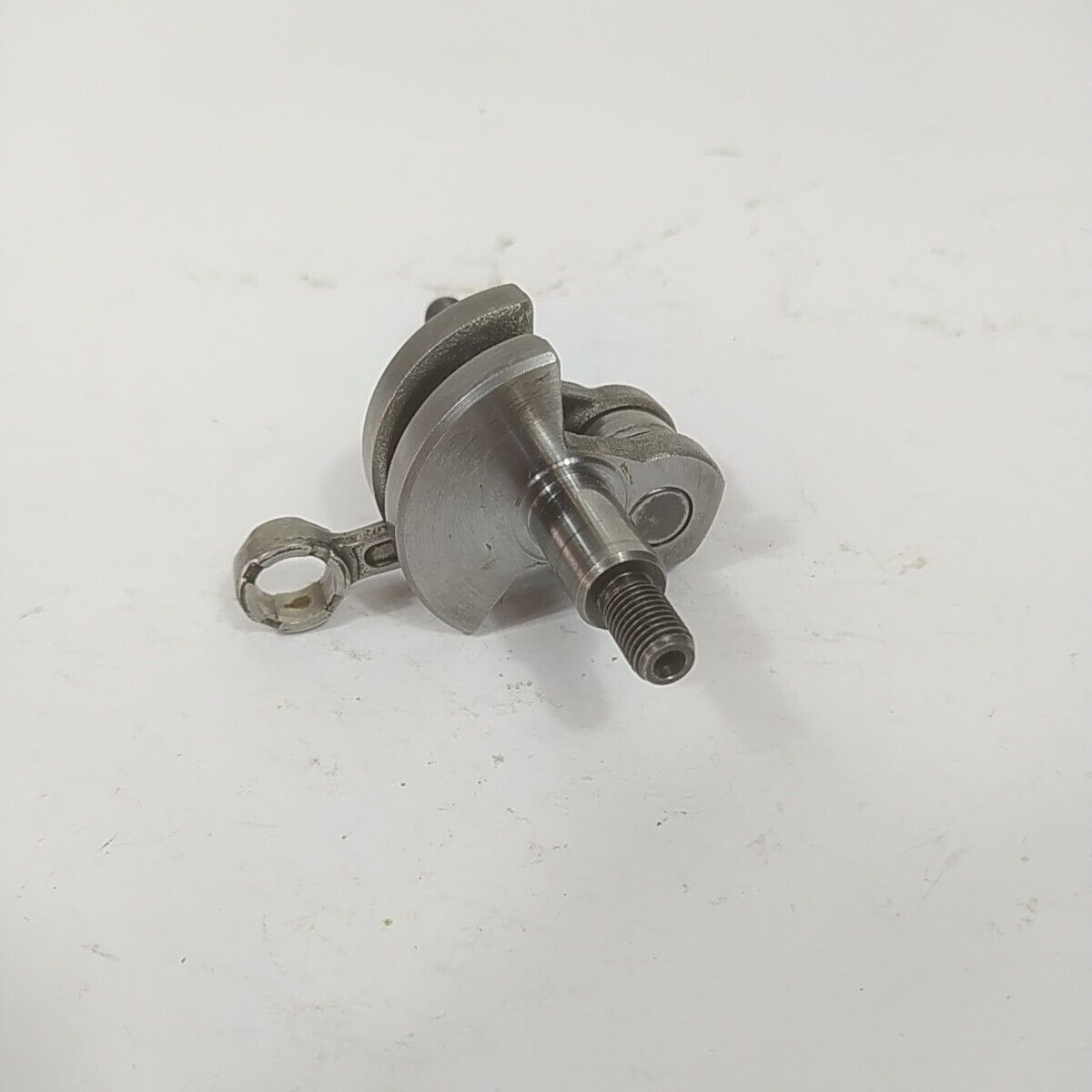 Ricambio per decespugliatore EFCO 8250 ALBERO MOTORE ORIGINALE usato