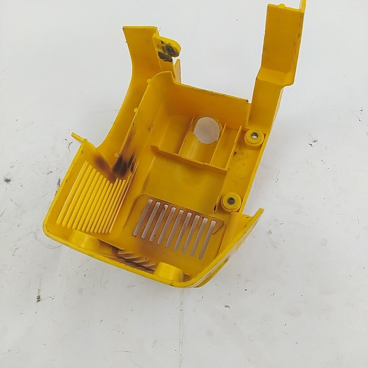 ricambio COPERCHIO copri motore cilindro usato per DECESPUGLIATORE MCCULLOCH GT