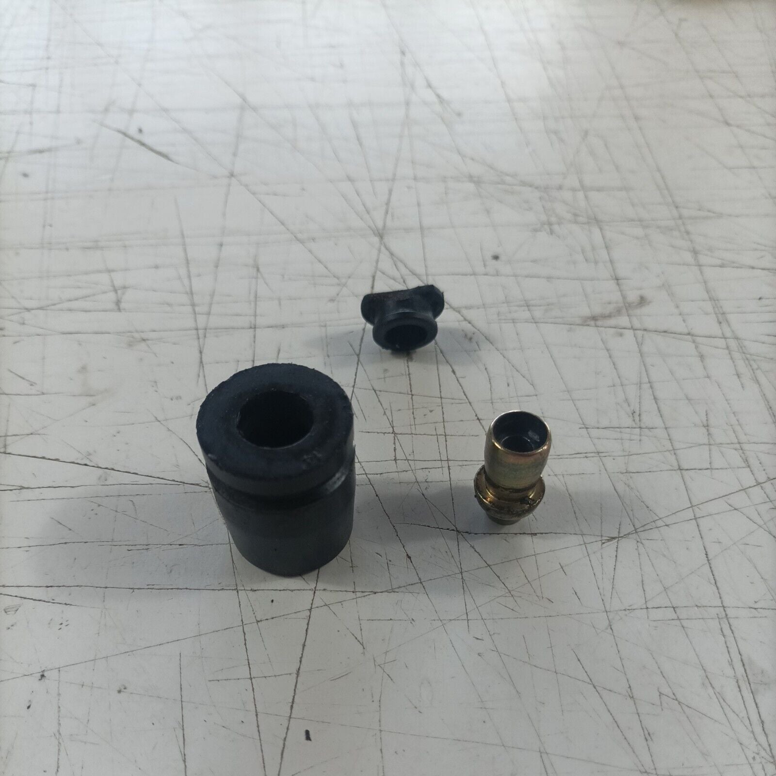 MOTOSEGA ALPINA P-400 SUPPORTO ANTIVIBRANTE AMMORTIZZATORE ANTIVIBRAZIONE