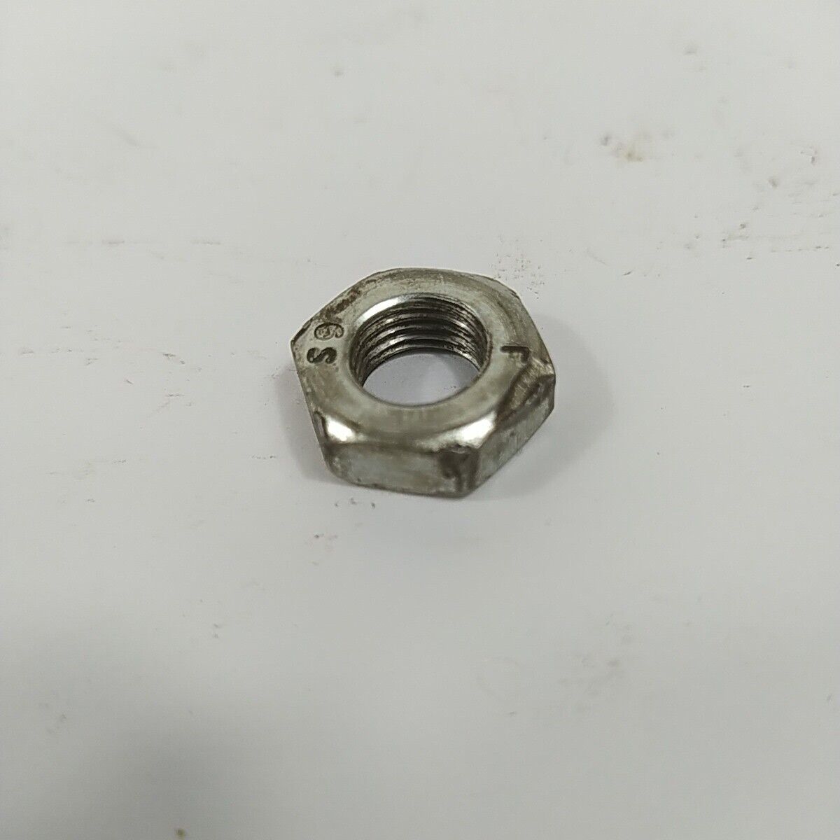 Ricambio DADO VOLANO ALBERO MOTORE per decespugliatore McCulloch 3800 usato