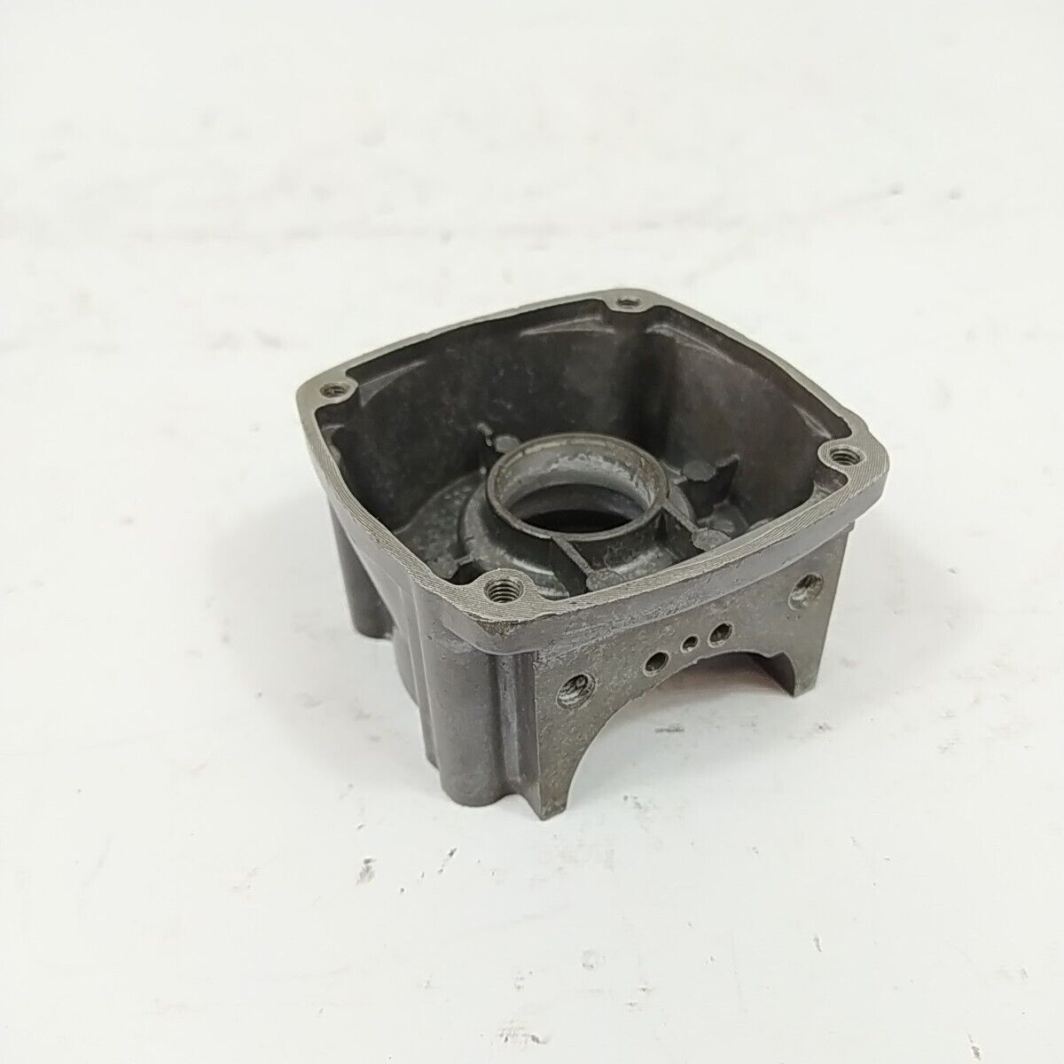 ALPINA CARTER MOTORE COMPLETI per  decespugliatore ALPINA BJ 325 ricambi usati