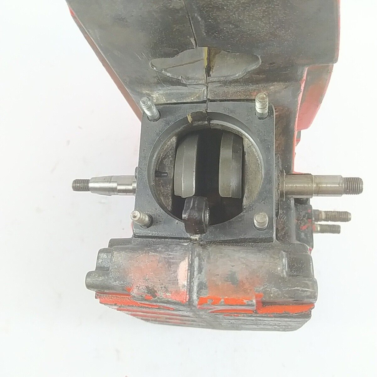 ricambio TELAIO BASAMENTO E ALBERO MOTORE MANICO per motosega CASTOR C 70 usati