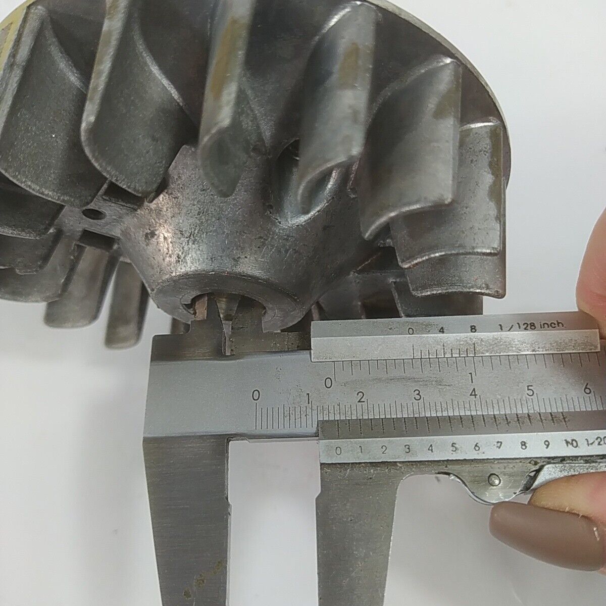 Ricambio VOLANO MAGNETICO DI AVVIAMENTO per decespugliatore TANAKA 501 ik usato