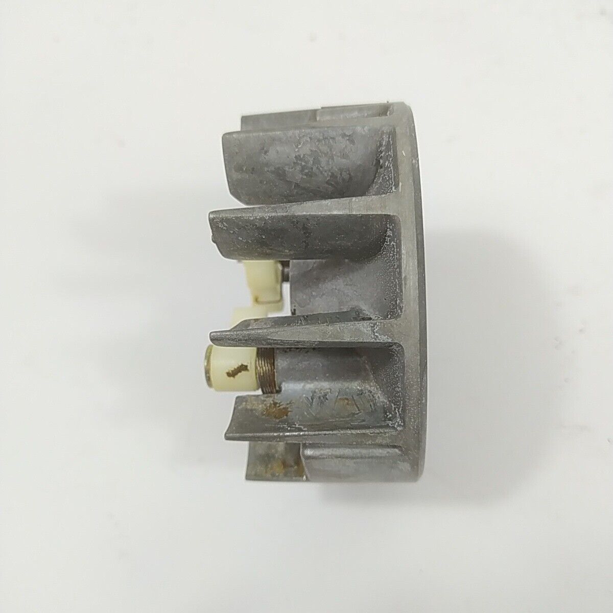 OLEO MAC 935  VOLANO ACCENSIONE MAGNETICO avviamento ricambi usati 02001760