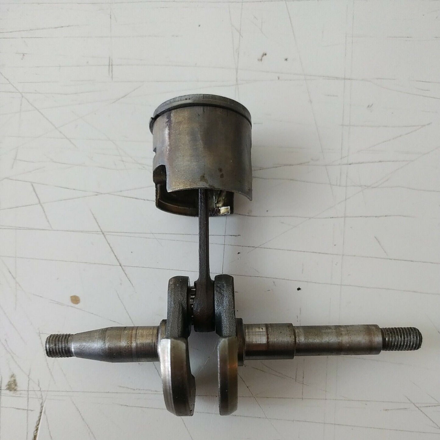 CILINDRO E PISTONE PER MOTOSEGA ALPINA CASTOR CASTELGARDEN GGP PR270 Ø34 usato