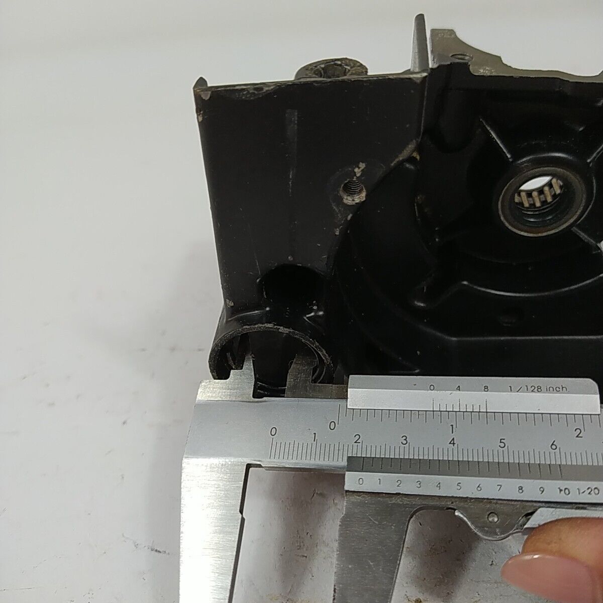 BASAMENTO CILINDRO serbatoio olio PER MOTOSEGA MCCULLOCH 45 EUROPA 92 usato