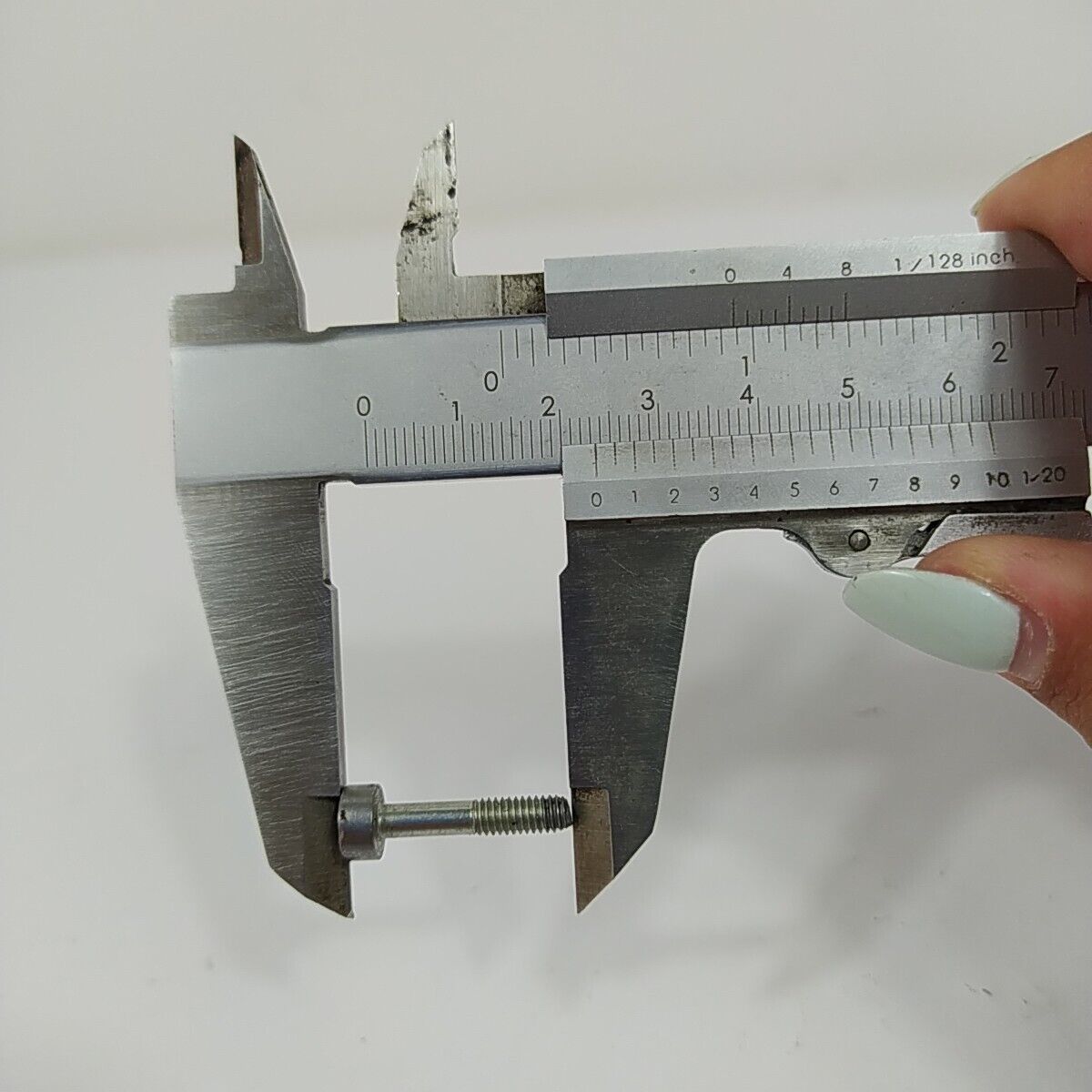 Ricambio usato VITI bulloni dadi perni di VARIE MISURE per motosega DOLMAR 116