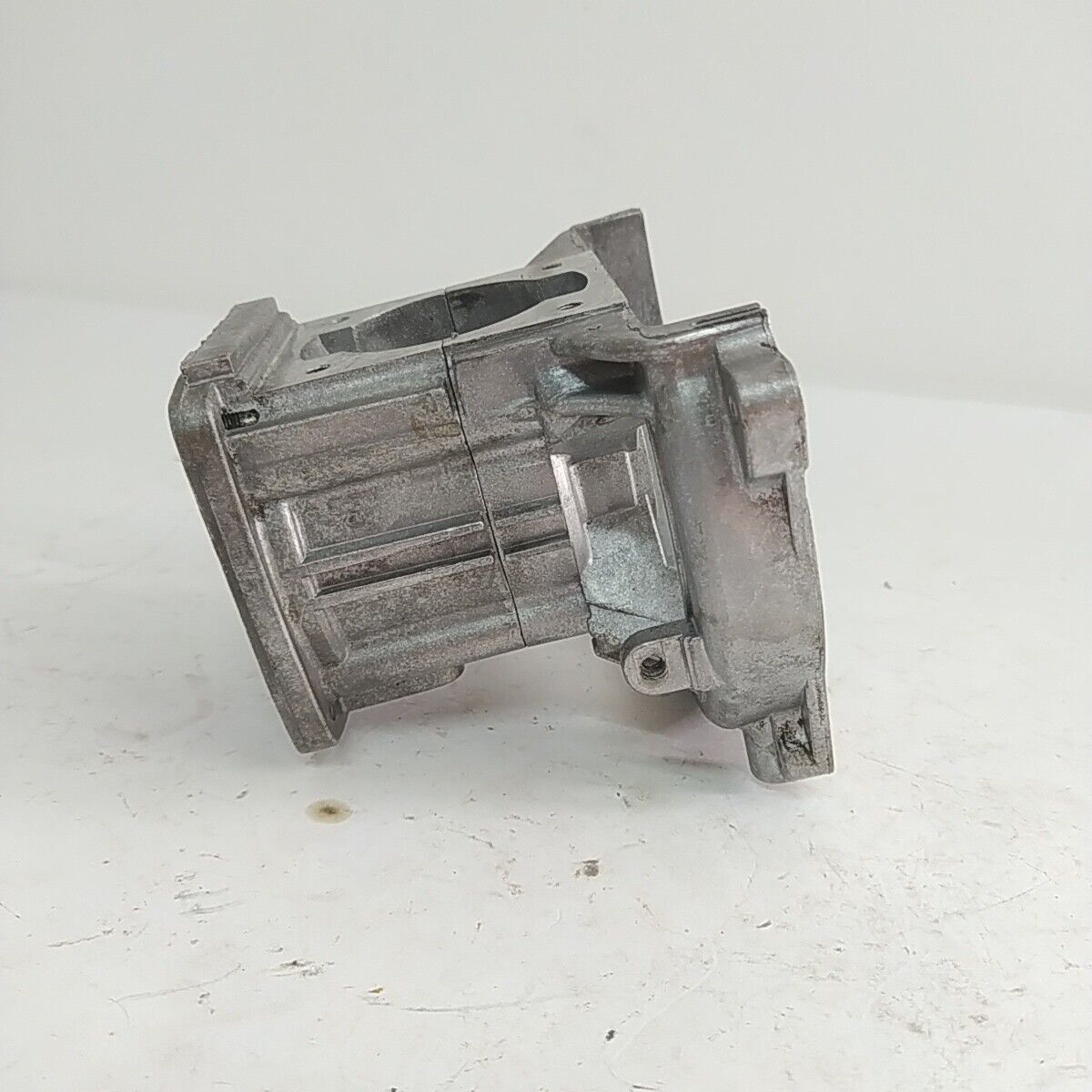 Ricambio CARTER BASAMENTO cilindro usato per decespugliatore MARUYAMA 420 42