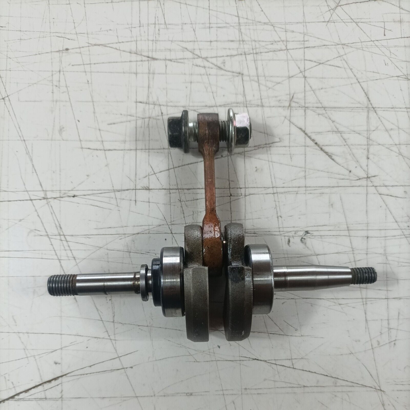 ricambio usato ALBERO MOTORE ORIGINALE COMPLETO PER MOTOSEGA ALPINA PROF 45