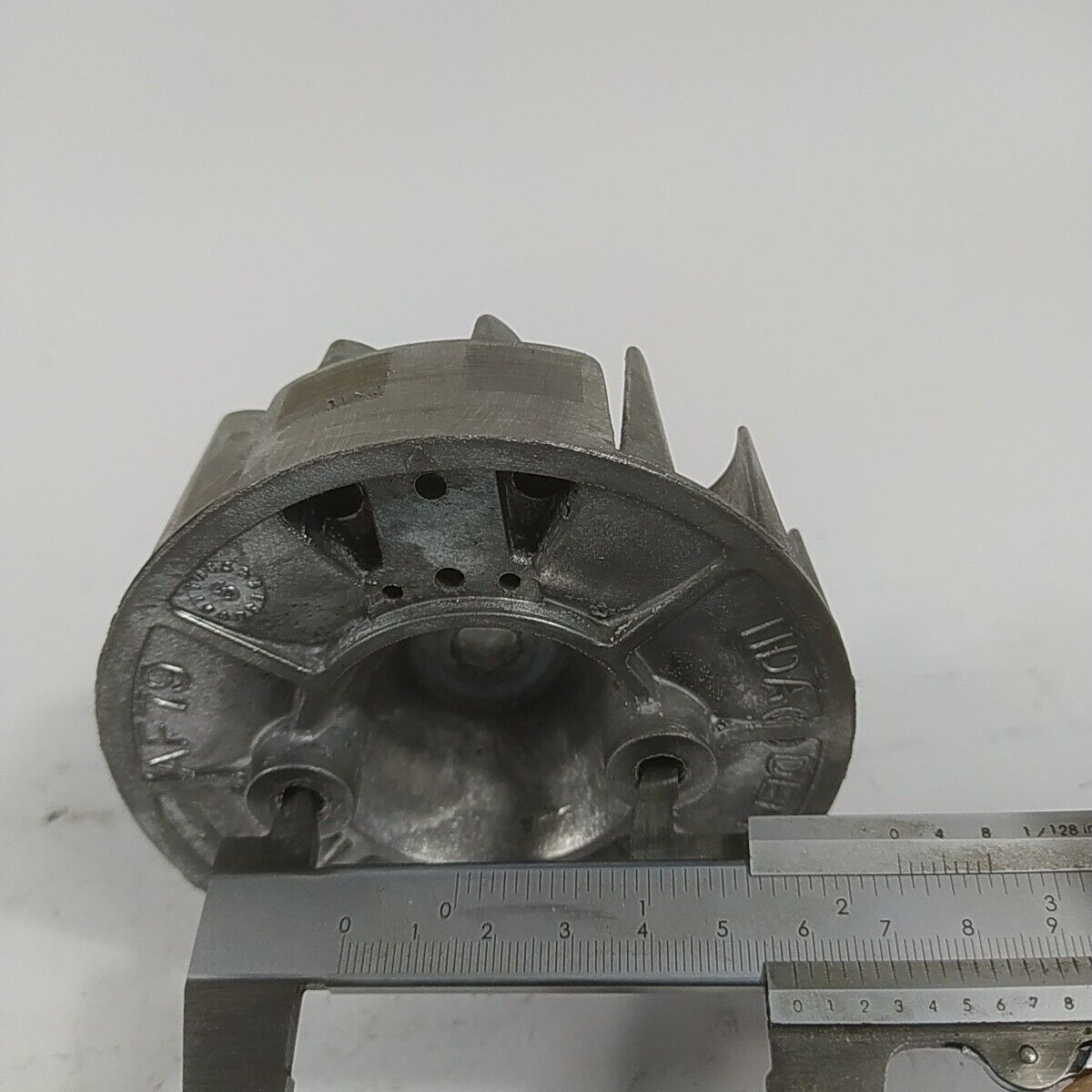 Ricambio VOLANO MAGNETICO DI AVVIAMENTO usato decespugliatore MITSUBISHI TL 52