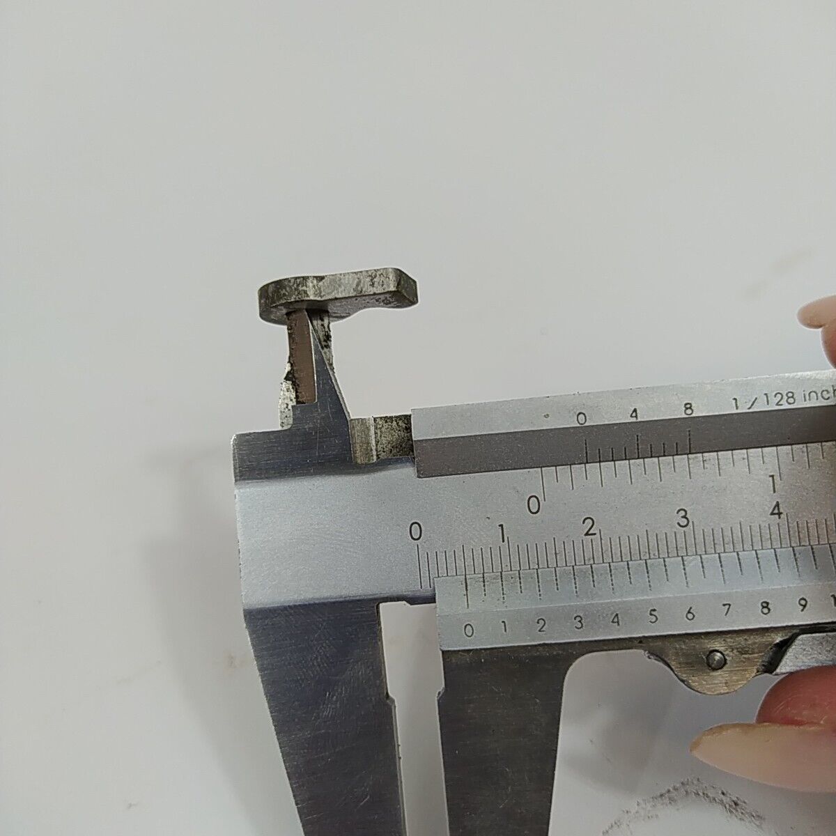 ricambio usato PROTEZIONE BLOCCO FRIZIONE CATENA per motosega CASTOR 438