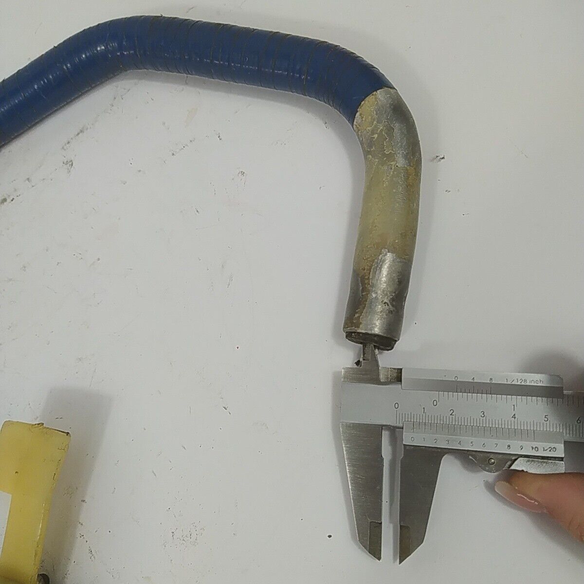 Ricambio per motosega STIHL 08 S MANIGLIA IMPUGNATURA MANICO SUPERIORE usato