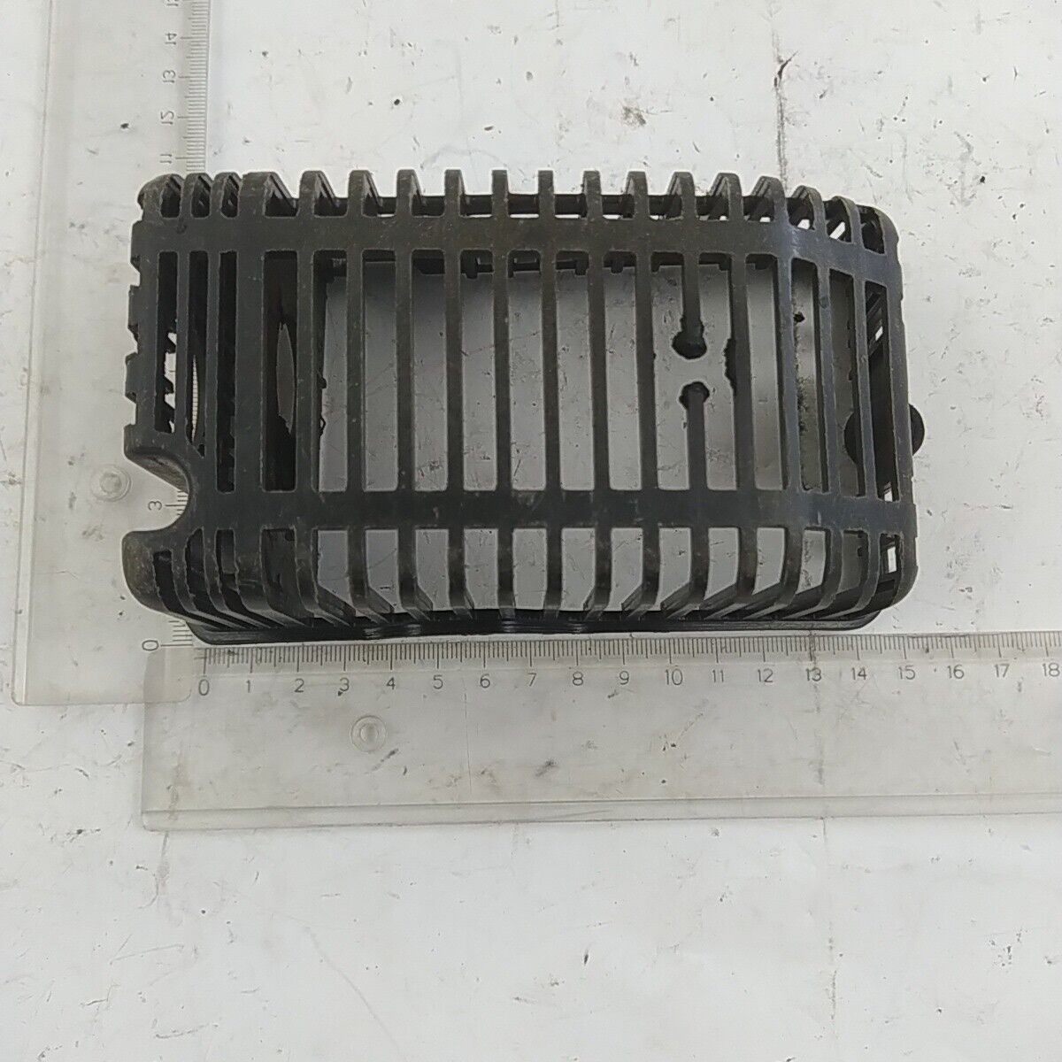 Ricambio COPERCHIO MARMITTA usato per decespugliatore Komatsu ZENOAH G4K