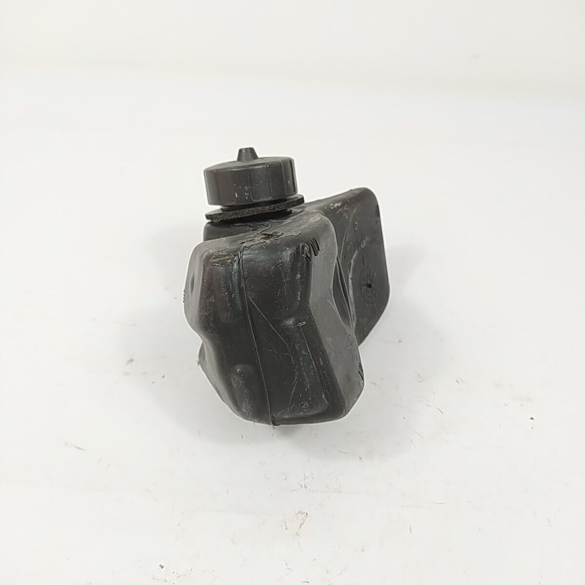 serbatoio CARBURANTE E TAPPO PER MOTOSEGA POULAN 2000 2.0 C.I ricambi usati