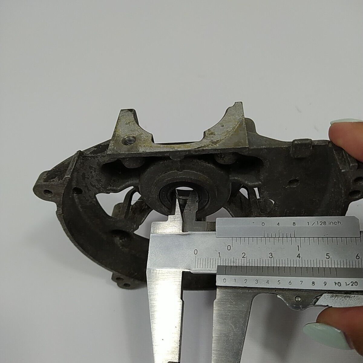 CARTER BASAMENTO ALBERO MOTORE per decespugliatore ECHO SRM 2455 ricambi usati