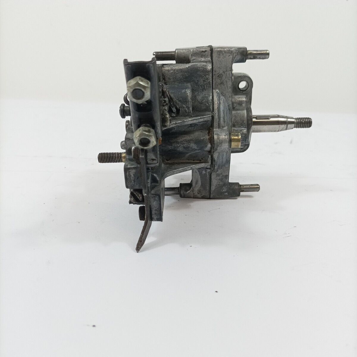 ricambi BASAMENTO ALBERO MOTORE CILINDRO per motosega ALPINA SILVER 40 usati