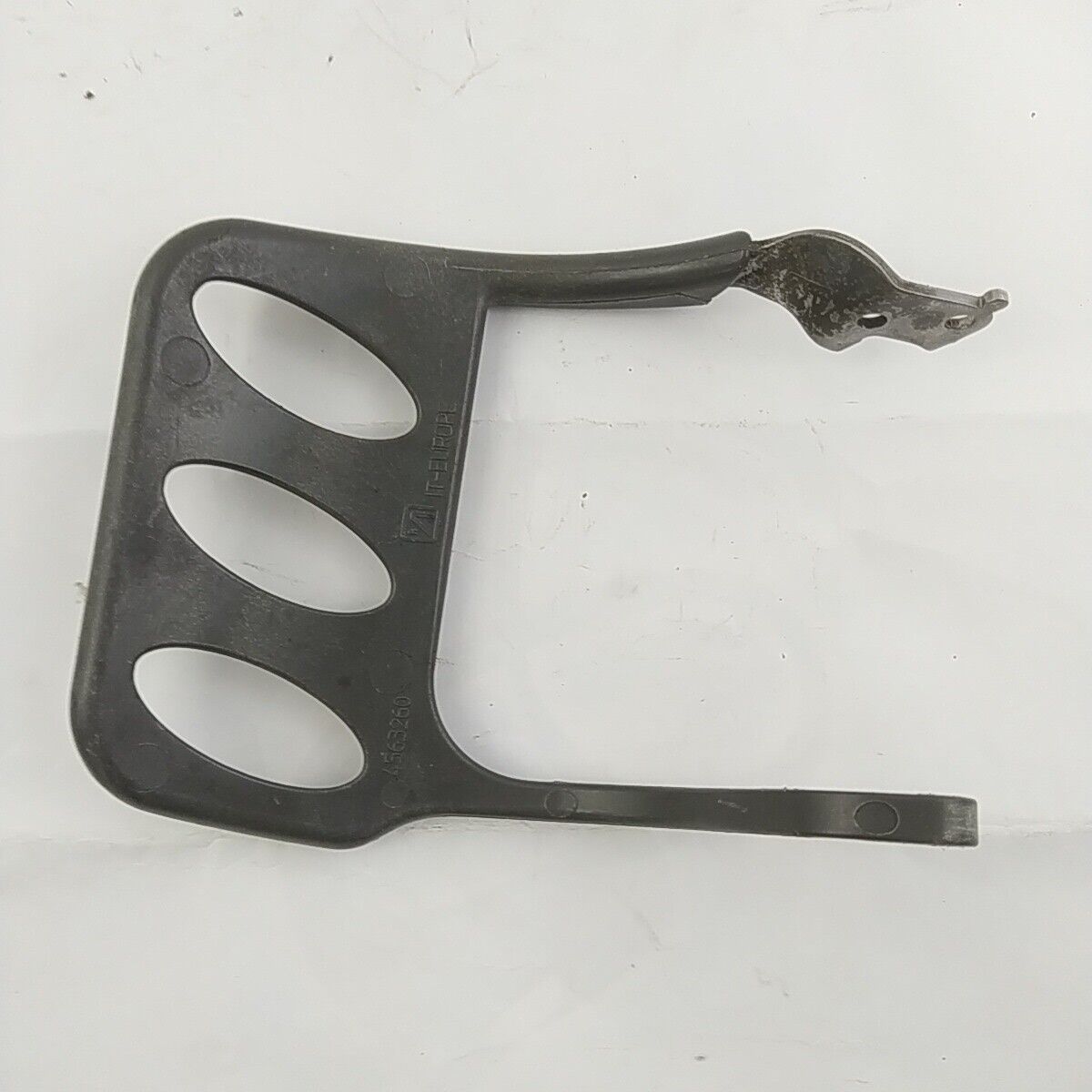 MOTOSEGA CASTOR CP 361 ricambio MANIGLIA PROTEZIONE FRENO BLOCCO CATENA  Usato