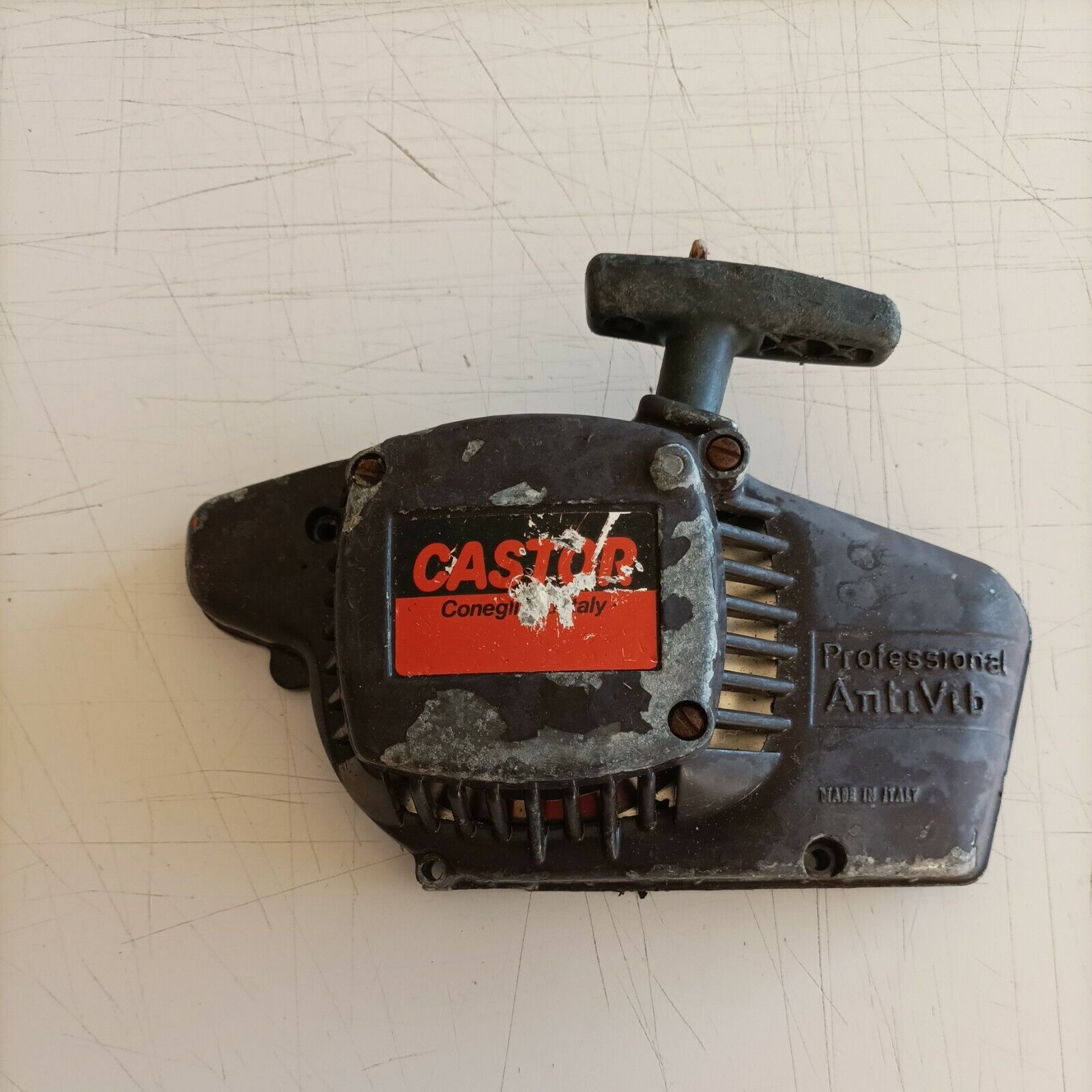 COPERCHIO AVVIAMENTO TRASCINATORE COMPLETO PER MOTOSEGA CASTOR ALPINA 55  65