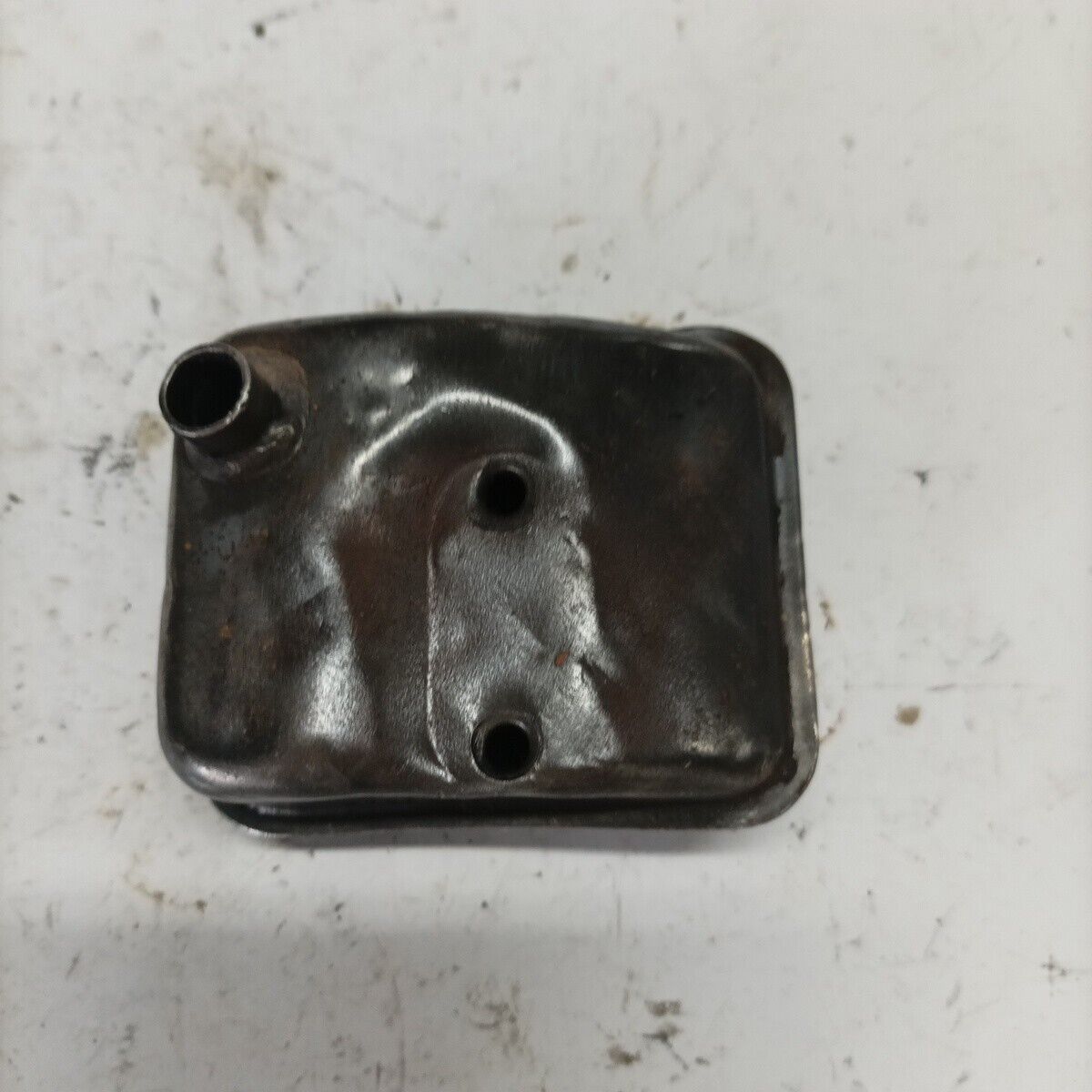 Ricambio MARMITTA di scarico SILENZIATORE Usato per decespugliatore ZENOAH