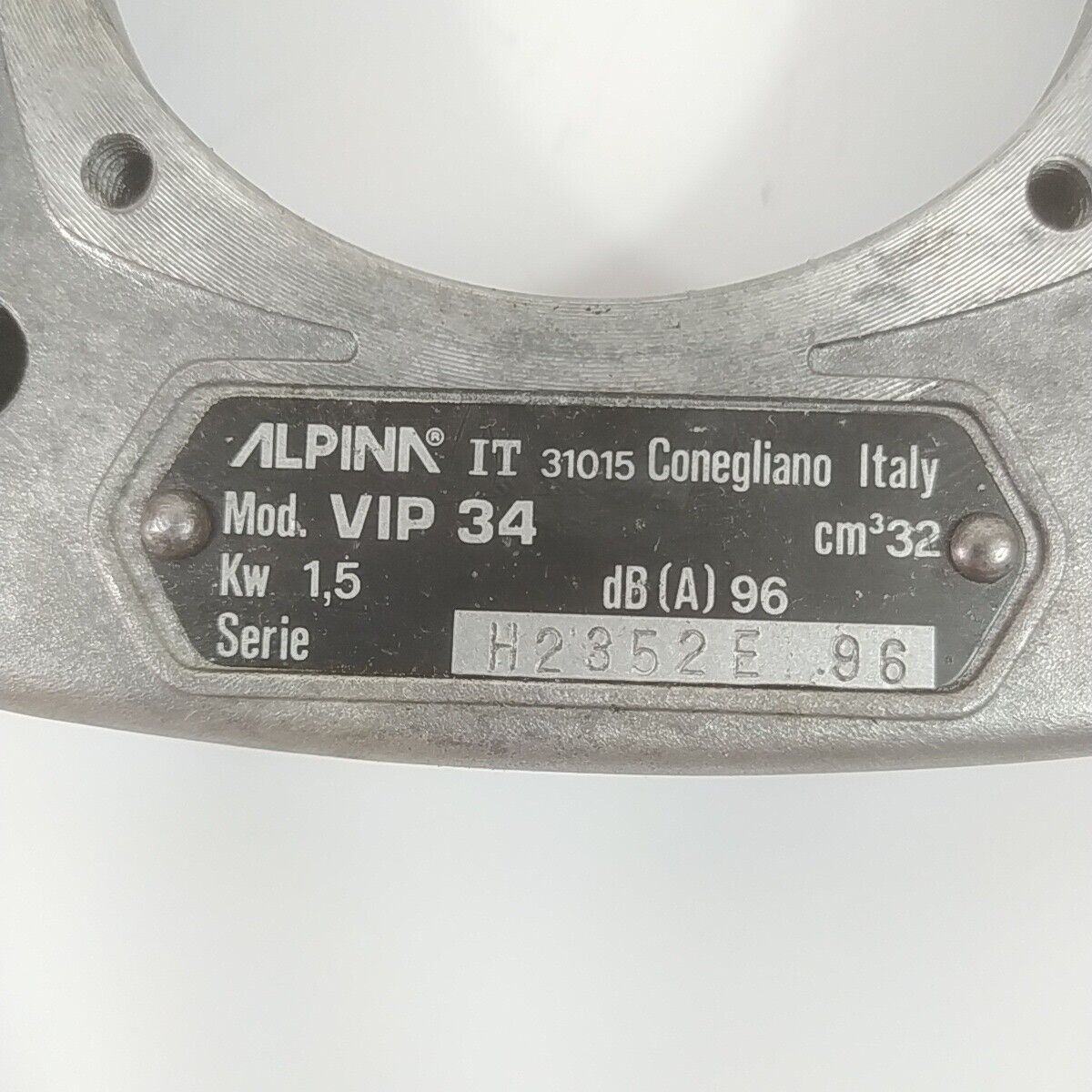 Ricambio per DECESPUGLIATORE ALPINA VIP 34 DADO BULLONE ALBERO MOTORE usato 