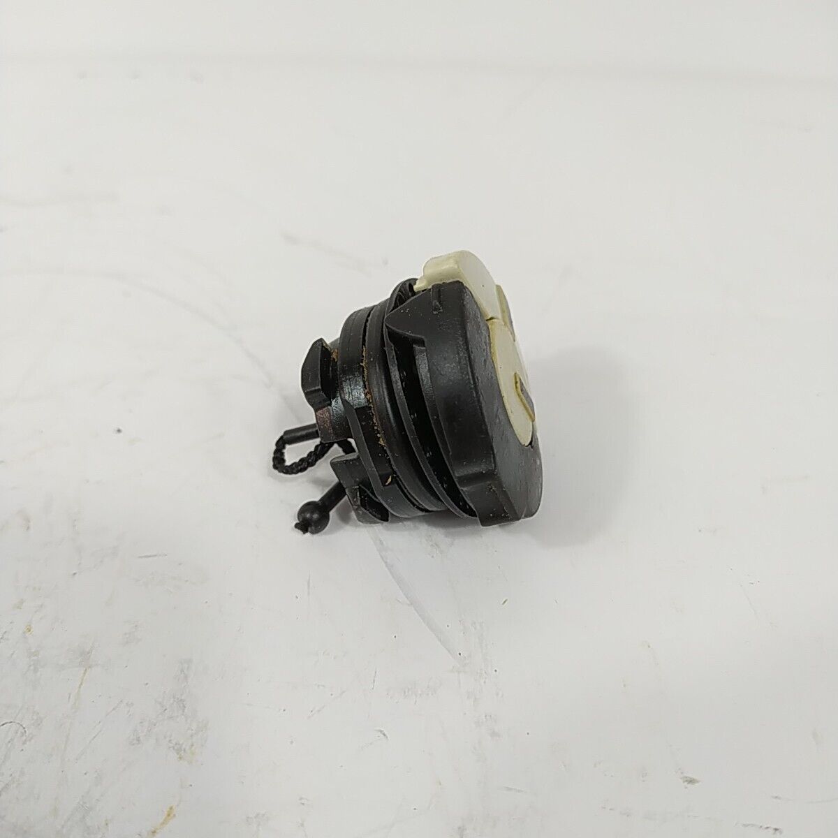 TAPPO SERBATOIO carburante MISCELA STIHL PER MOTOSEGA MS 150 TC ricambi usati