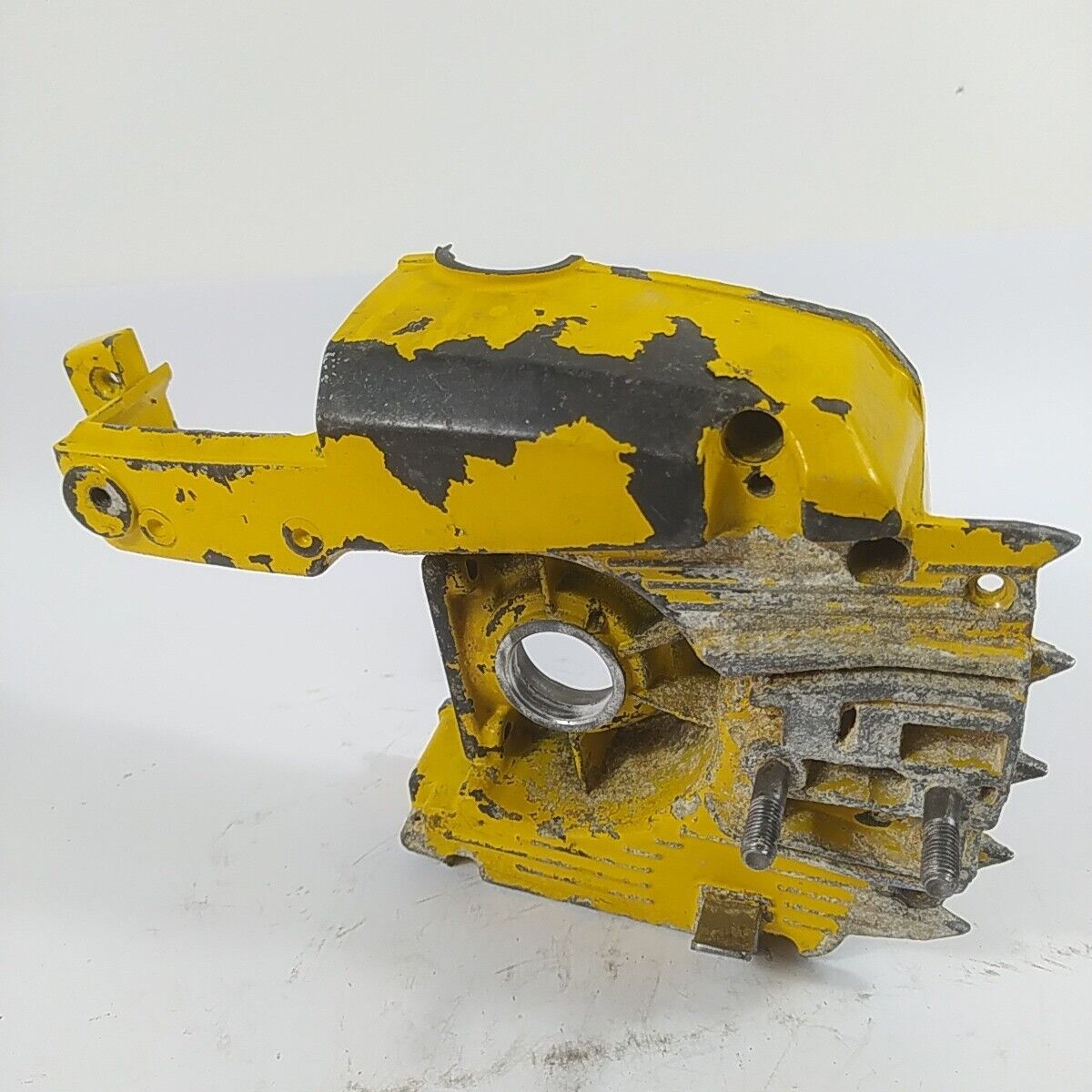 ricambio CARTER BASAMENTO ALBERO MOTORE lato frizione motosega ALPINA p 70 usati