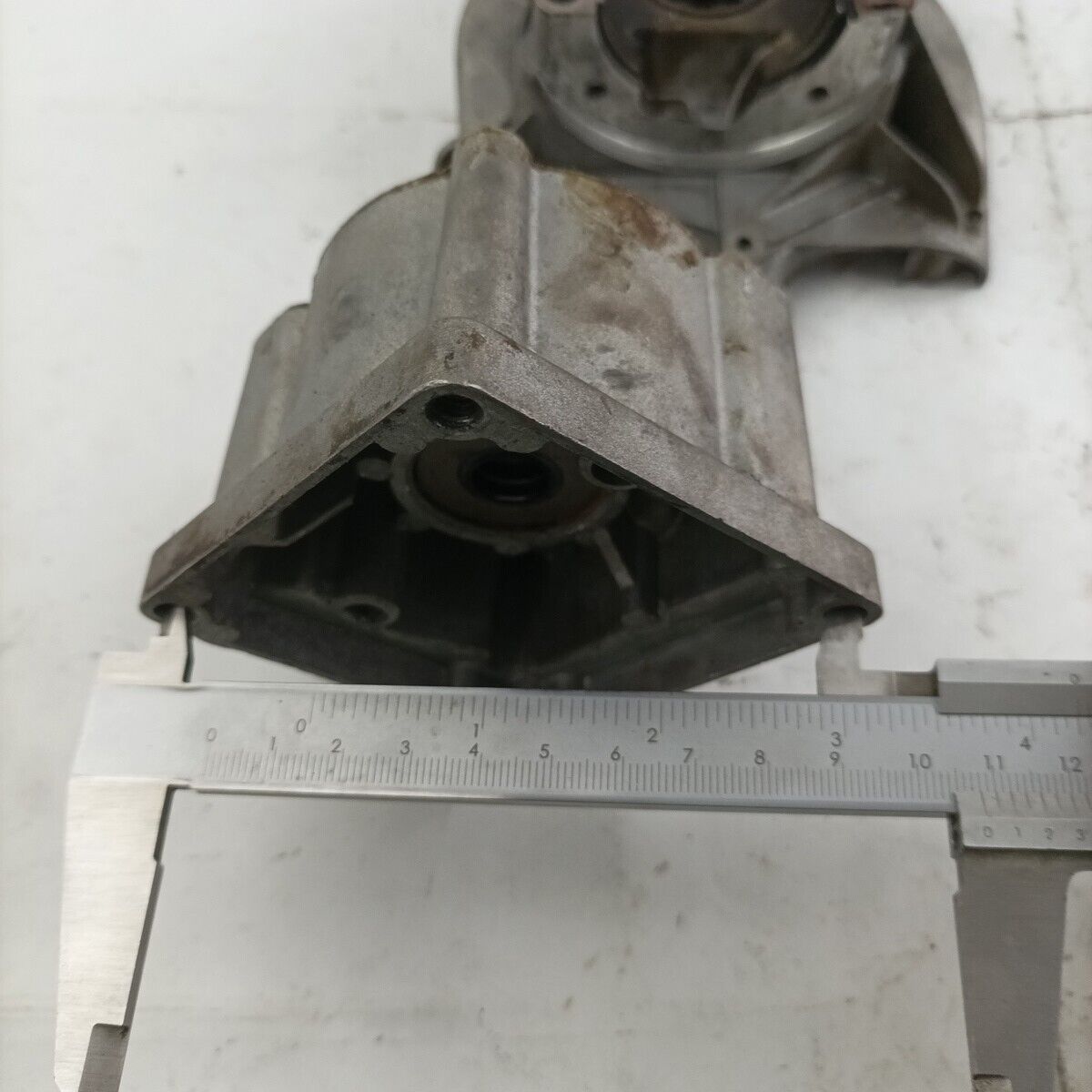 Ricambio CARTER BASAMENTO CILINDRO usato DECESPUGLIATORE MCCULLOCH CABRIO Elite