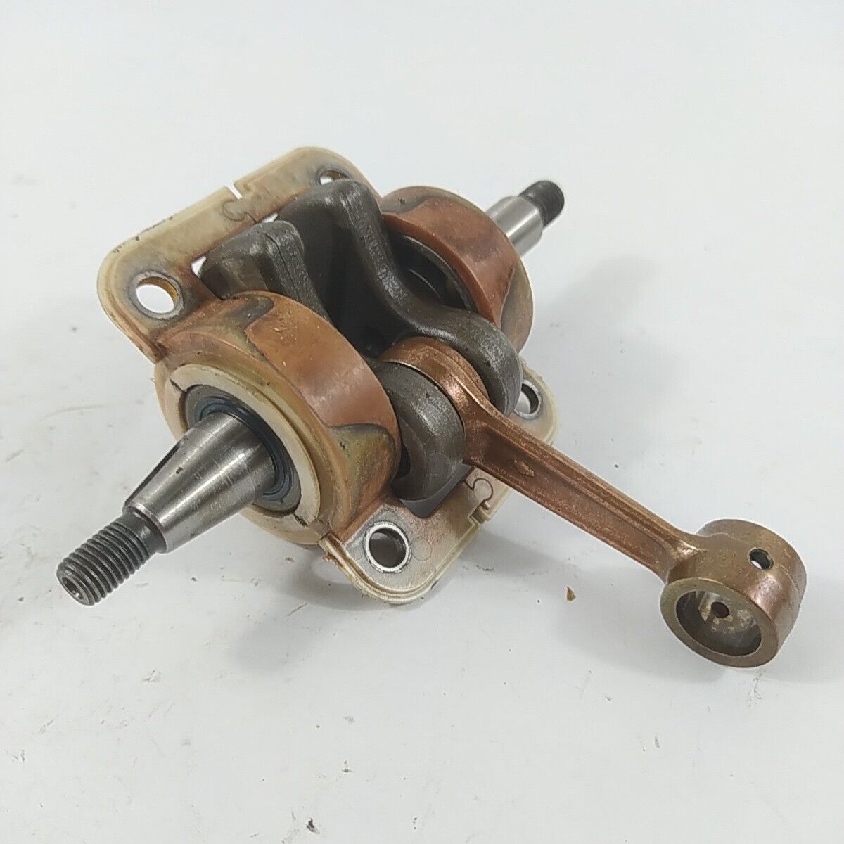 Ricambi per DECESPUGLIATORE HUSQVARNA 39 R usati ALBERO MOTORE ORIGINALE biella 