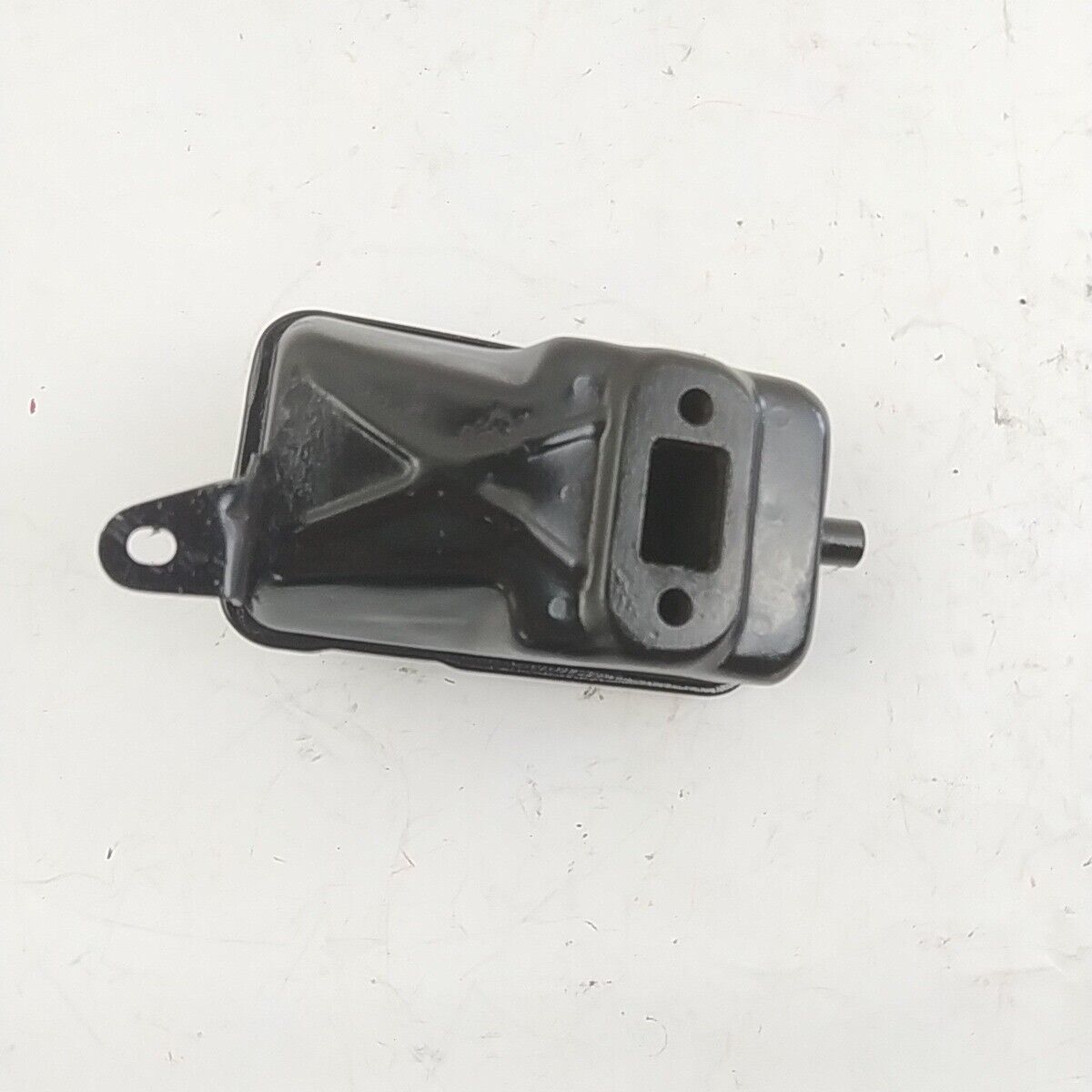 Ricambio MARMITTA SILENZIATORE usato per decespugliatore Komatsu ZENOAH G4K