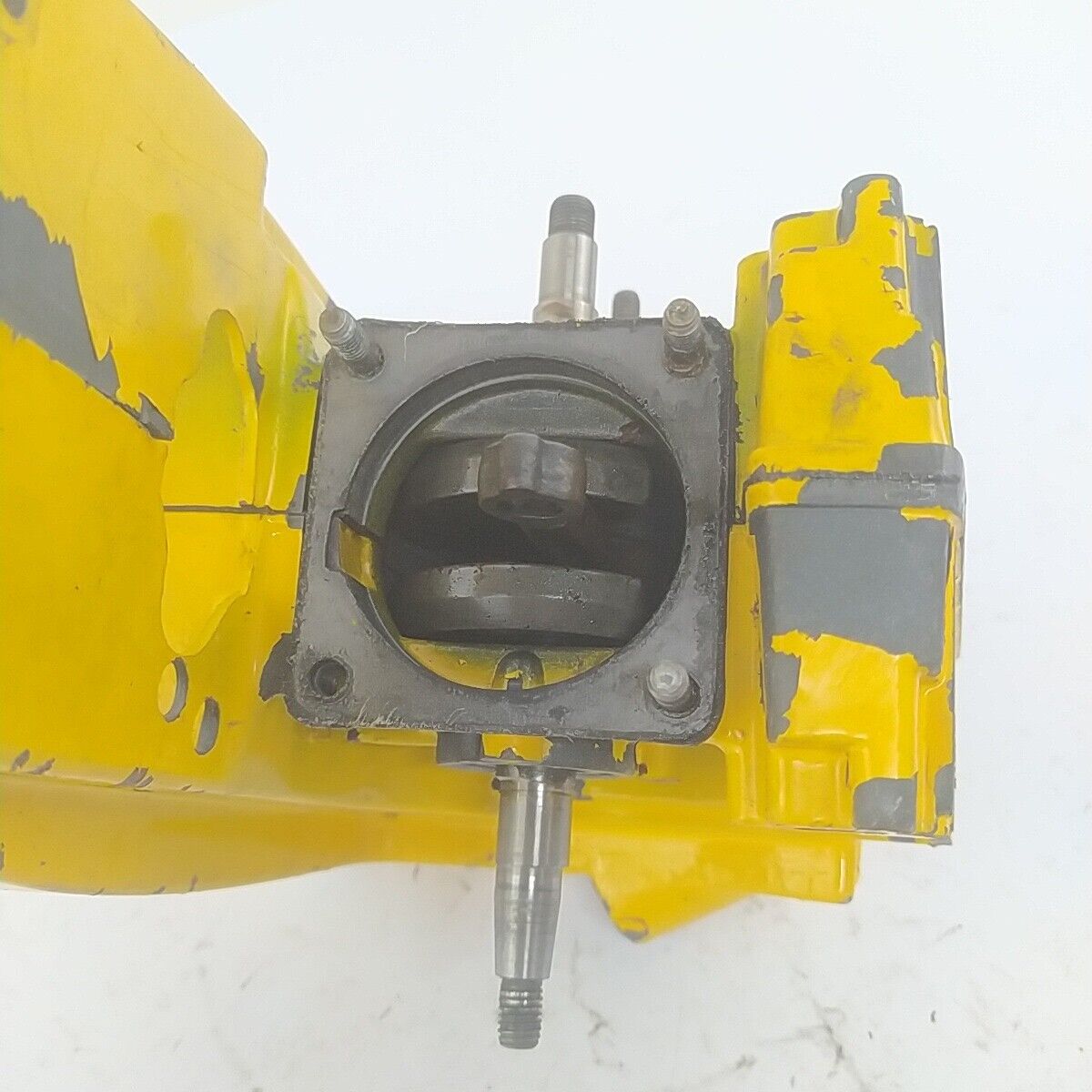 ricambio CARTER BASAMENTO ALBERO MOTORE Per motosega ALPINA PROF 70 usati