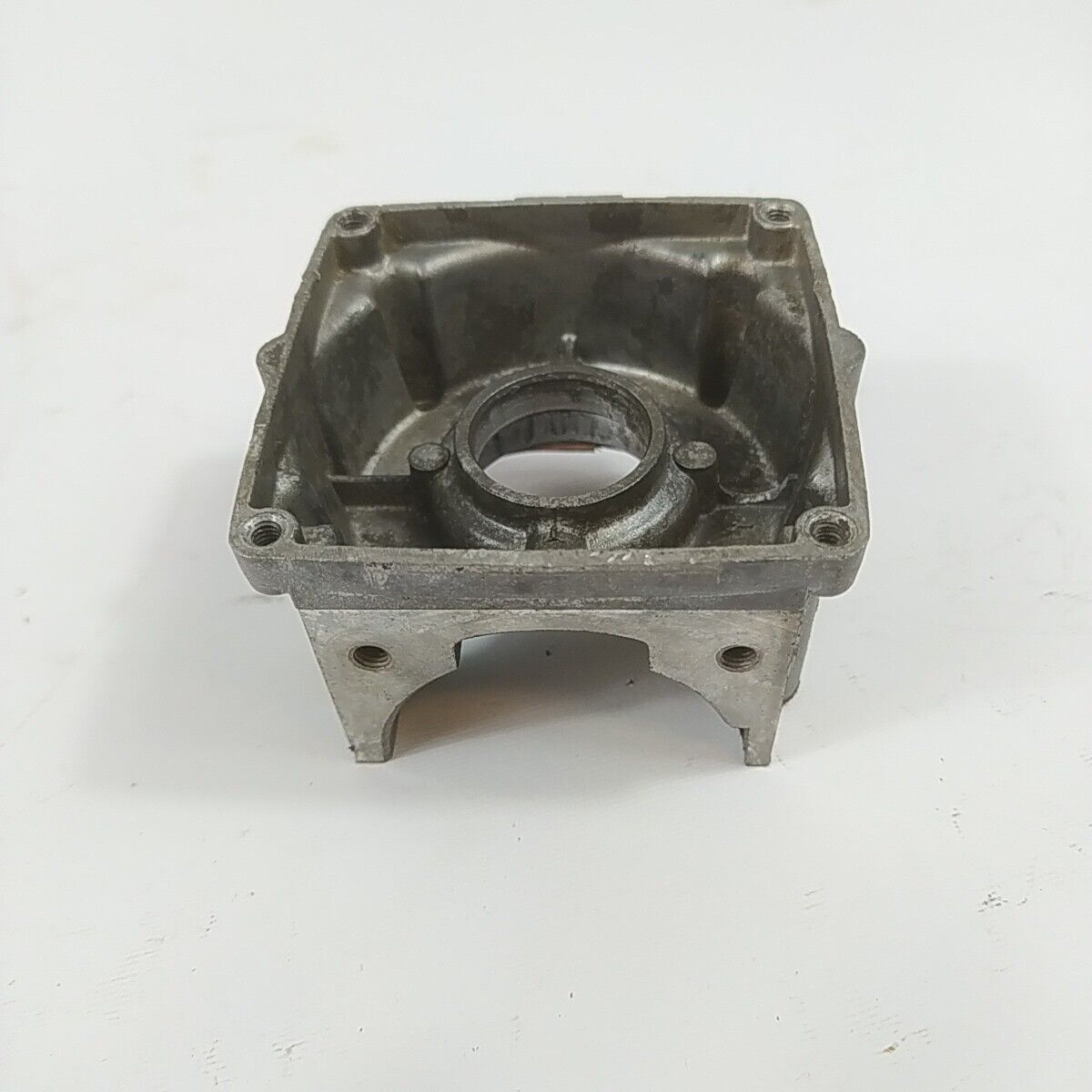 Ricambio DECESPUGLIATORE ECHO RM - 460 CARTER BASAMENTO ALBERO MOTORE usato