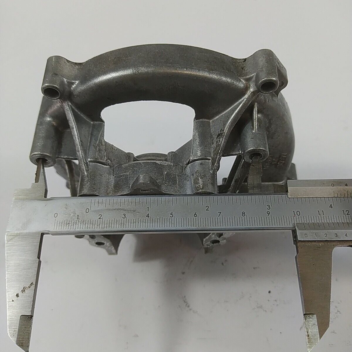 Ricambio CARTER BASAMENTO MOTORE usato per decespugliatore MITSUBISHI MARUYAMA