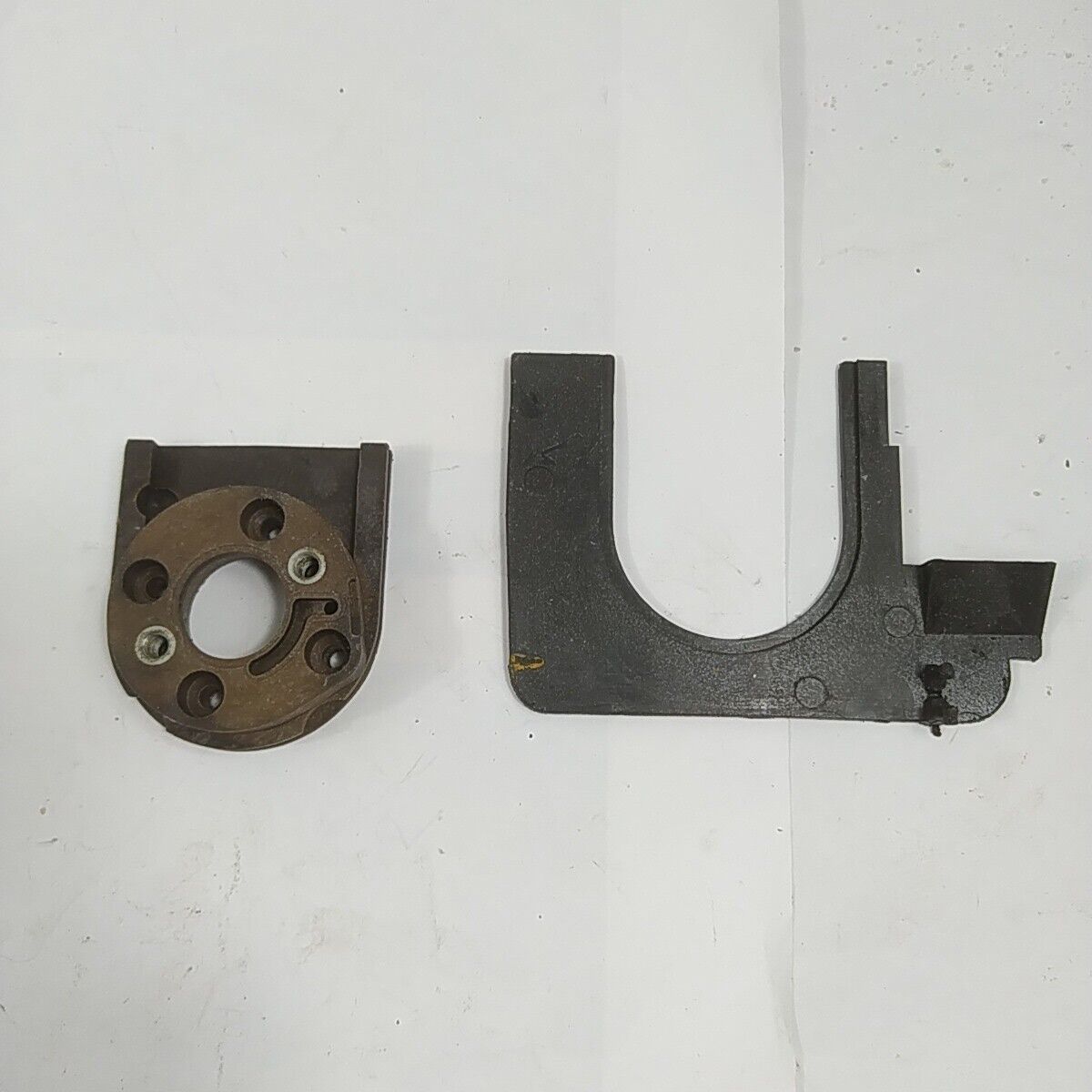 Ricambi per MOTOSEGA BLITZ 600 OLEO MAC 260 usati FLANGIA COLLETTORE