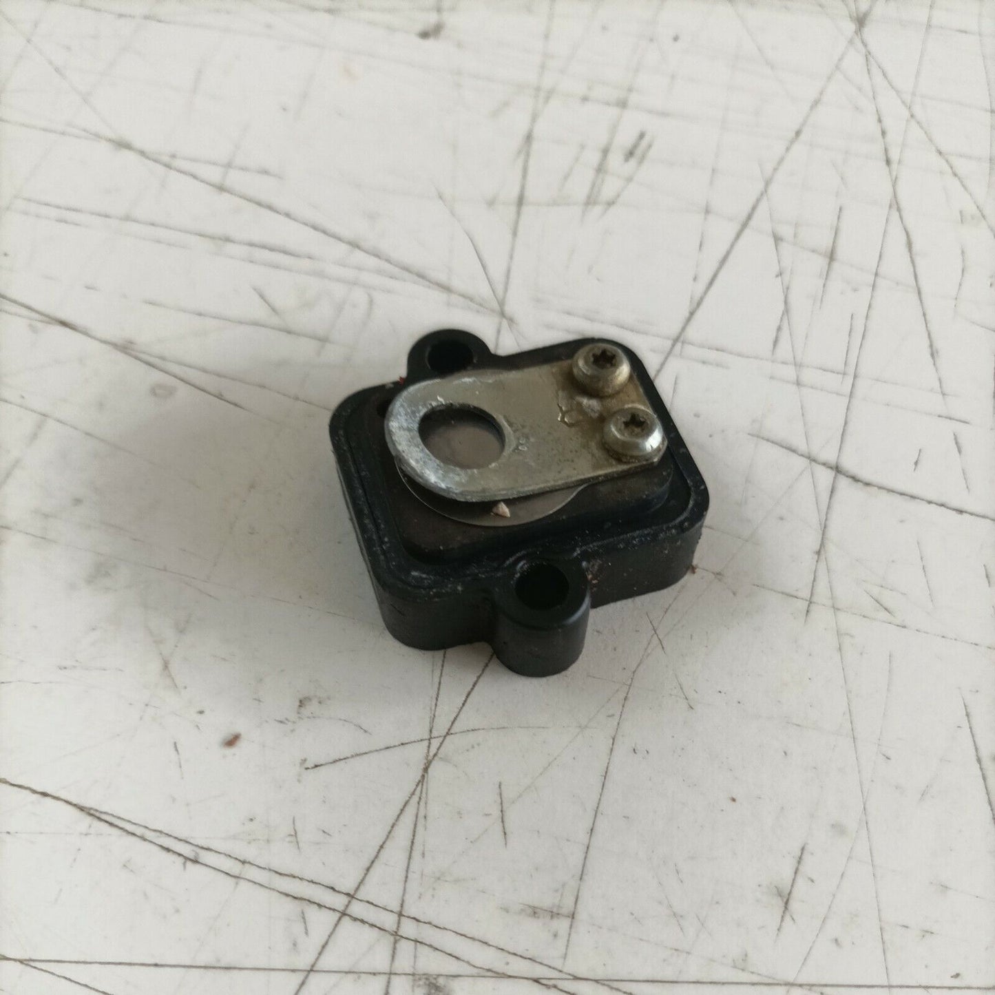 pacco lamellare CARBURATORE COLLETTORE FLANGIA PER MOTOSEGA EFCO 134 usato