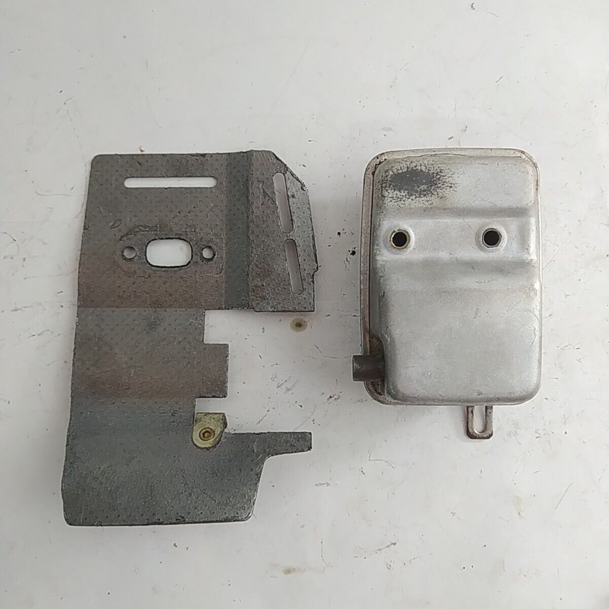 Ricambio MARMITTA SILENZIATORE scarico usato per decespugliatore MARUYAMA 420 42