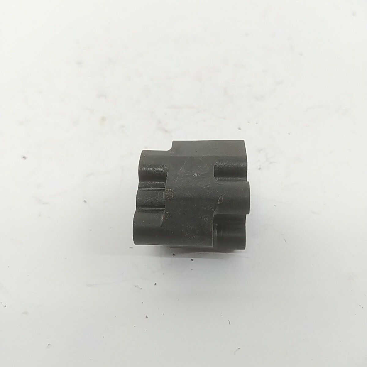 Ricambi FLANGIA COLLETTORE CARBURATORE usati decespugliatore Komatsu ZENOAH G5K