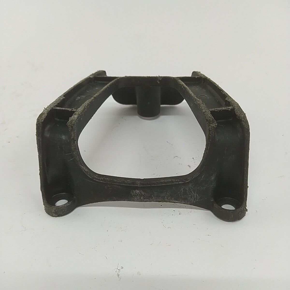 Ricambio usato STAFFA protezione SERBATOIO per decespugliatore KAWASAKI TG 33